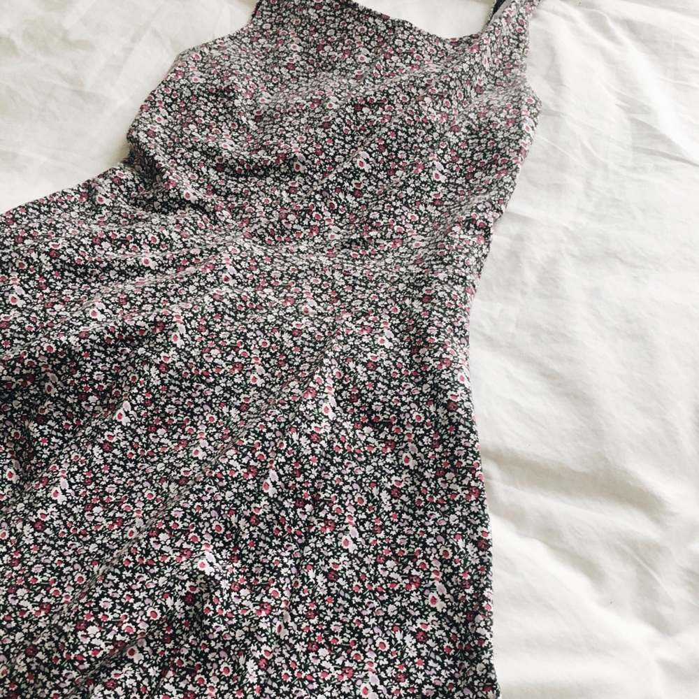 AEO Floral Dress w/ Cutout Back